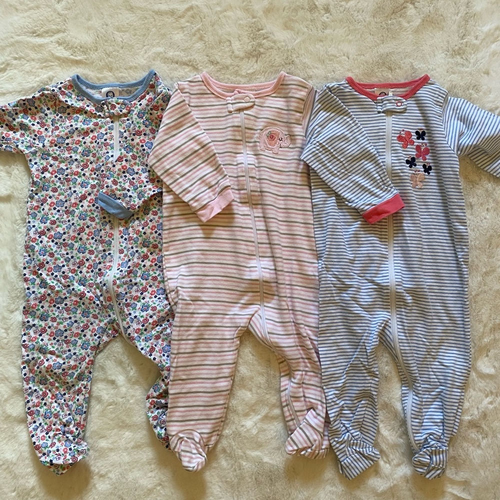 Gerber 6-9M Onesies. Lot of 3.